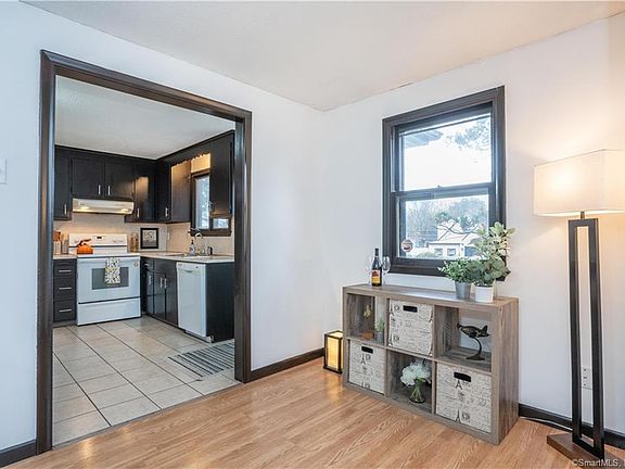 5th image of 182 McKinley Dr