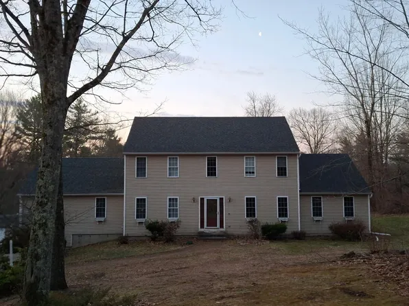 78 New Westminster Rd, Hubbardston, MA 01452