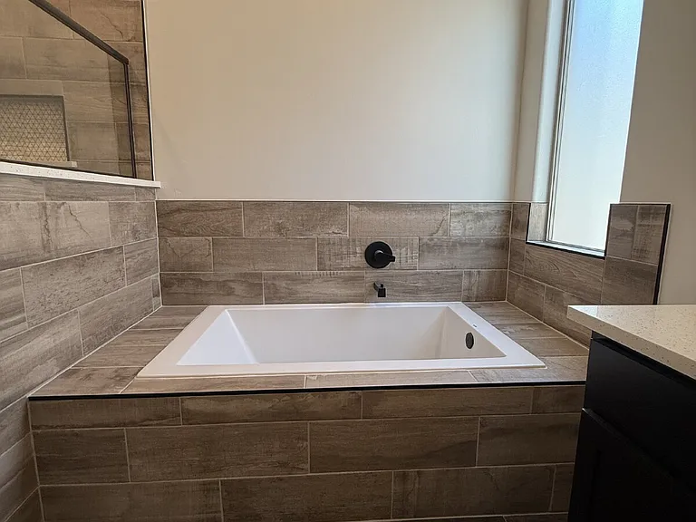 13389 Carterton Ave — Photo 38