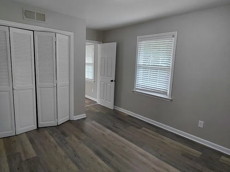 2591 N Pierce Cir — Photo 5