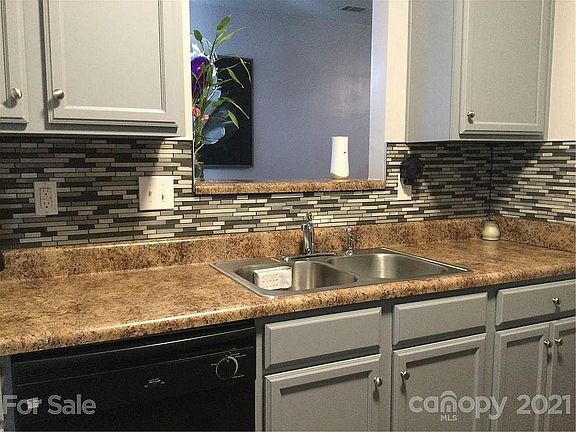 3rd image of 7607 Galvin St