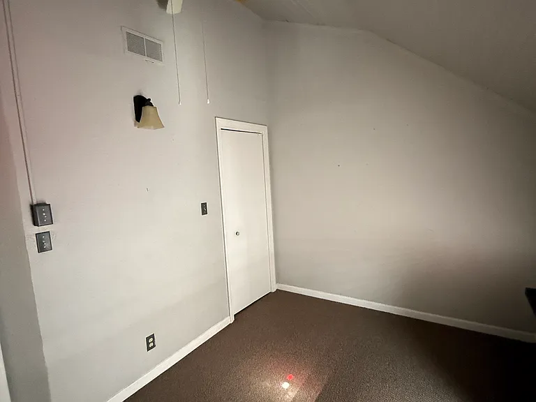 329 Reno St — Photo 17