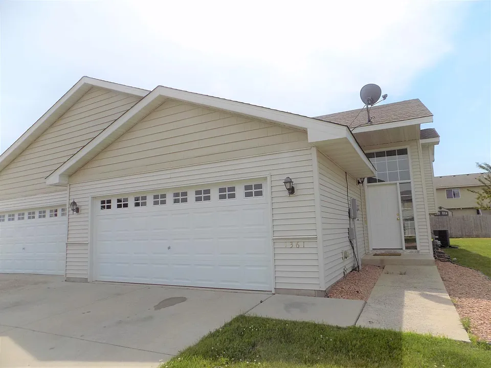 1351 Peitz Ave
