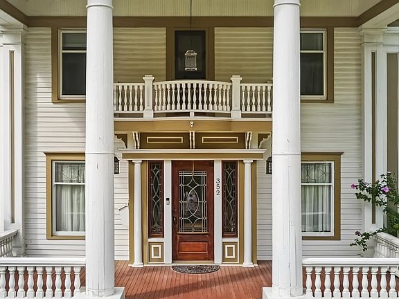 3rd image of 352 High St