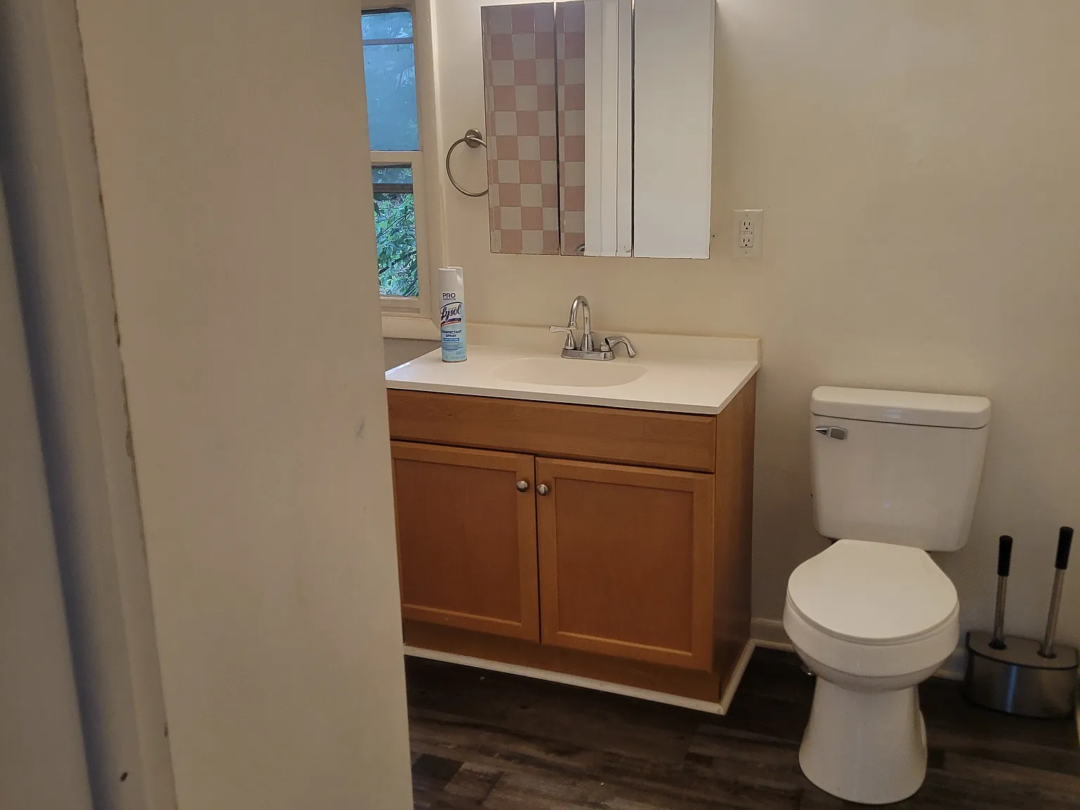 2 bed, 1000 sqft, $1,400 — Photo 1