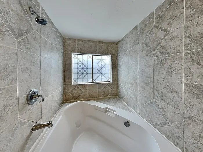 446 Thistle Dr — Photo 15