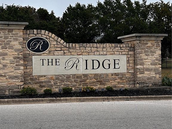 4th image of 3421 Shoreline Dr