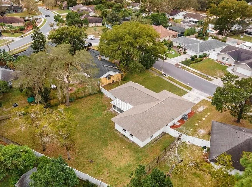 4 bed, 2.0 bath, 1794 sqft, $3,100 — Photo 2