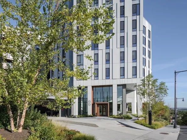 1515 Commonwealth Ave #303, Brighton, MA 02135