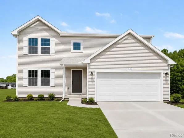 1257 Lockes St, Howell, MI 48843
