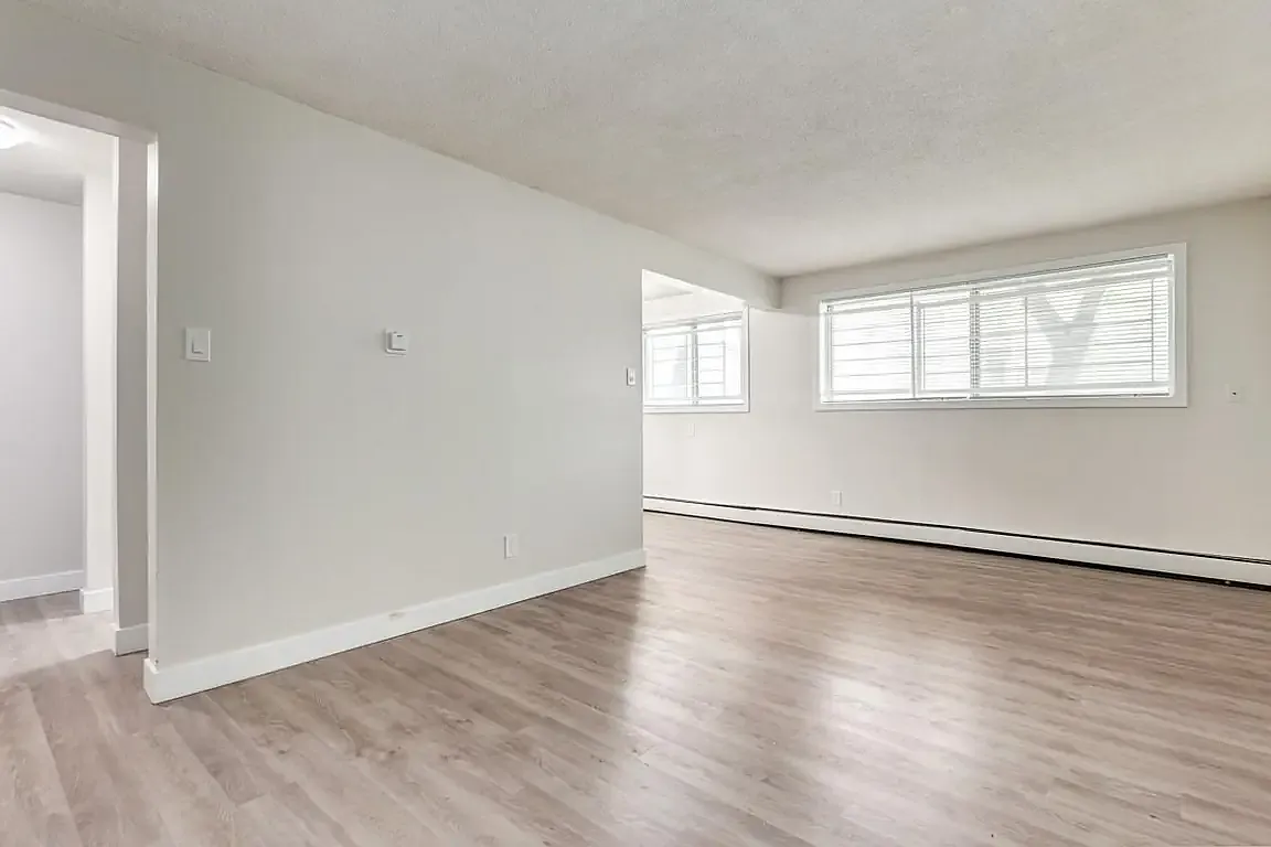 Lockwood Apartments — Photo 2