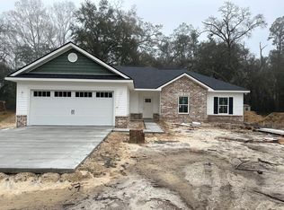 491 Lake Rosalind Dr, Midway, GA 31320