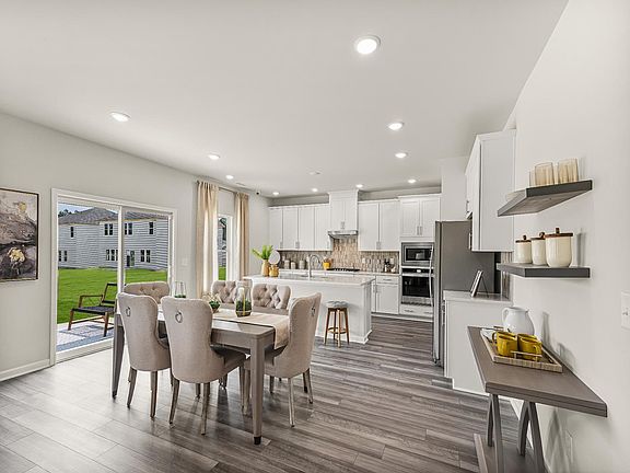 3rd image of 773 Riguard Way