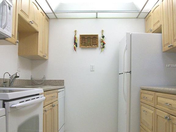 4th image of 750 N Village Dr APT 204