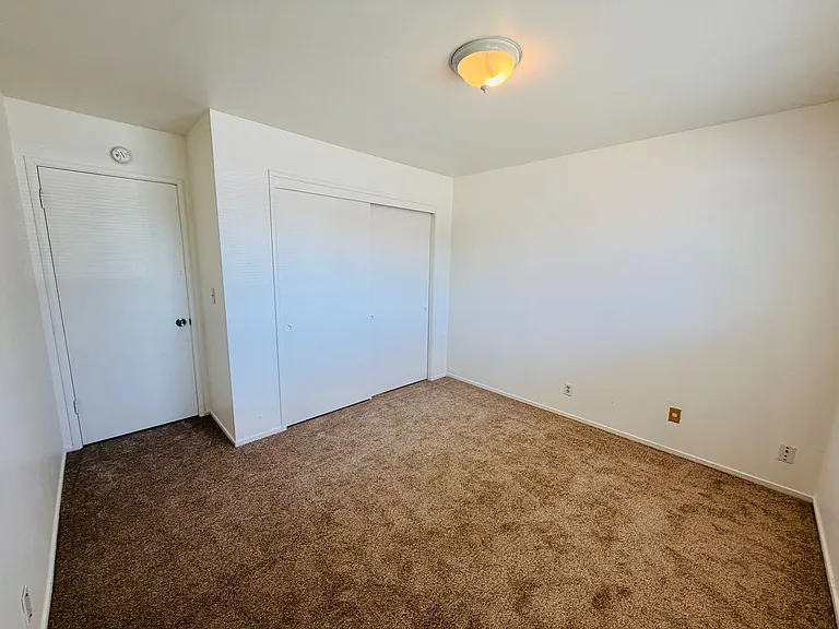 203 W Benjamin Holt Dr — Photo 12