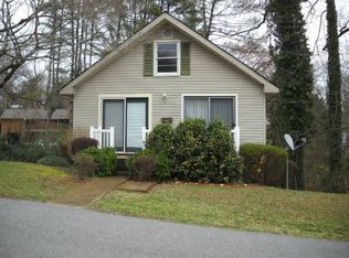 427 Maple Dr NW, Lenoir, NC 28645