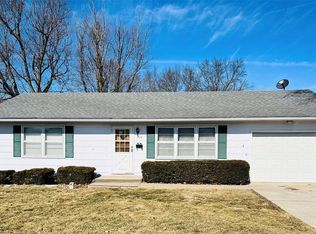 100 E Mill St, Shelbina, MO 63468