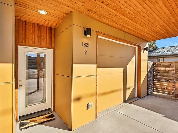 4th image of 1325 Albany Ave #2