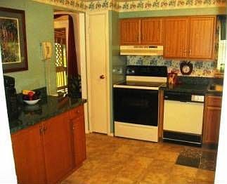 3rd image of 3904 Pinedale Dr