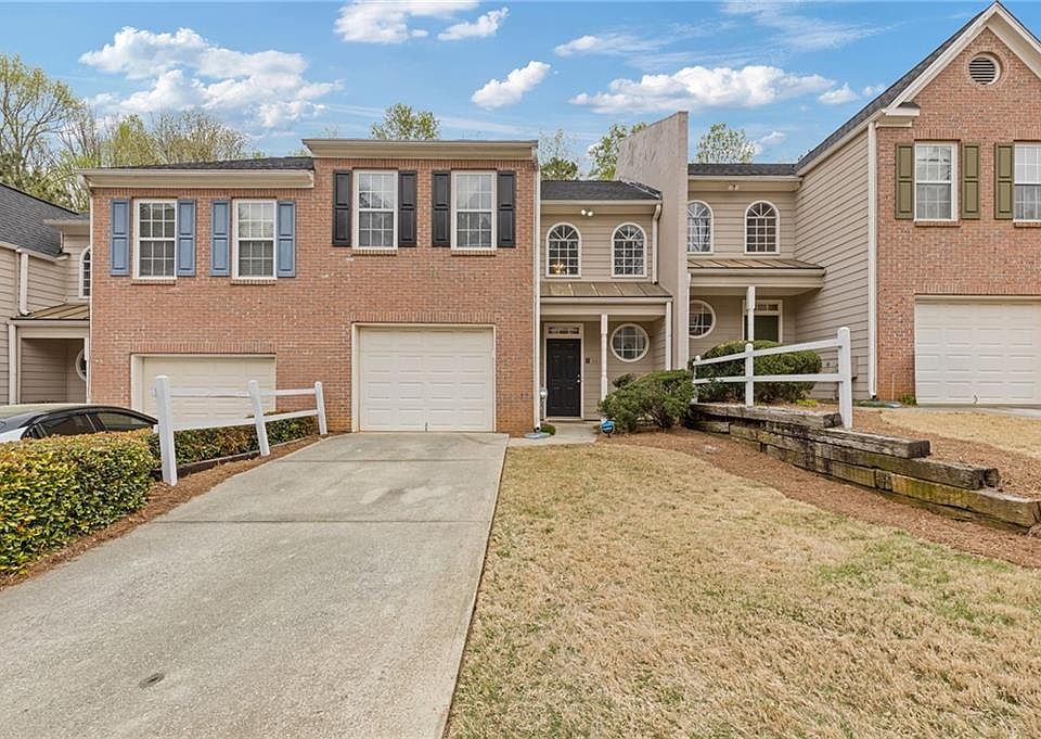 1st image of 331 Parkview Manor Dr