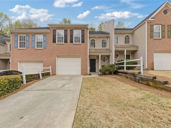 331 Parkview Manor Dr, Tucker, GA 30084