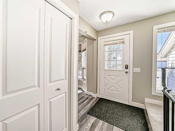 3rd image of 179 W Ranchridge Dr NW