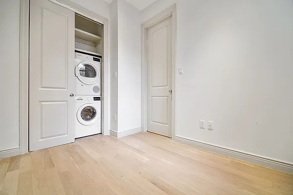 Rented by REAL New York | media 4