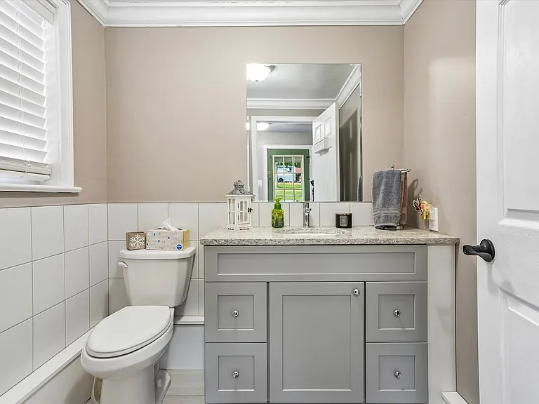 2147 Old Lincoln Hwy #2147 — Photo 17
