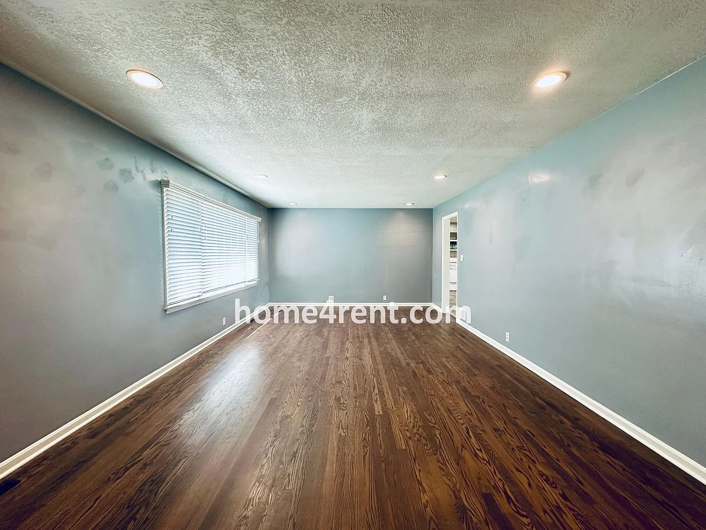 A Fantastic Ranch Home in Olathe with Wood Floors, Plenty of Space and a Fenced Yard! — Photo 4
