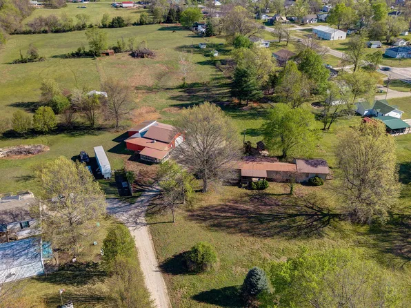 410 W First Street, Miller, MO 65707