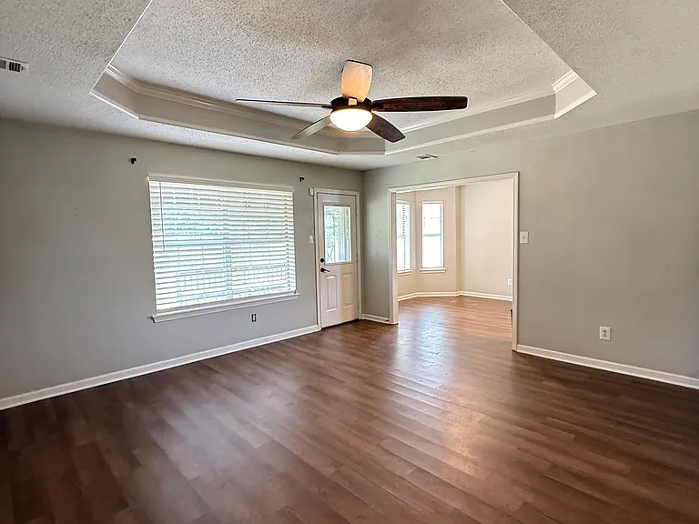 34 Magnolia Dr — Photo 4
