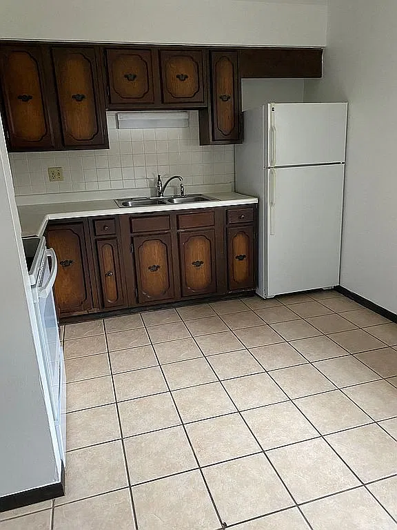 2 bed, 700 sqft, $1,250 — Photo 4