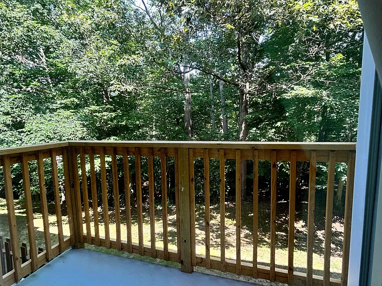 644 Newbridge Ct — Photo 22