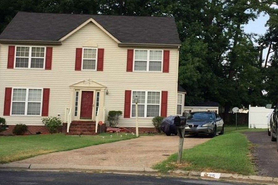 2nd image of 729 Hallwood Farms Dr