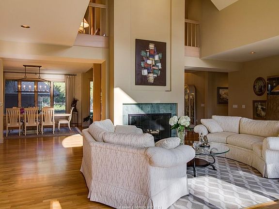 4th image of 89 Plantation Dr