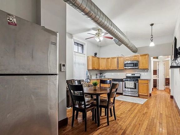 3rd image of 3414 Spring Garden St #3C