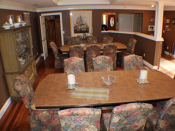5th image of 2024 Larchmont Dr