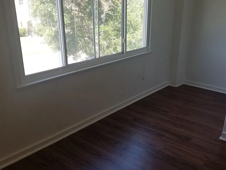 2823 Cleburne St — Photo 5