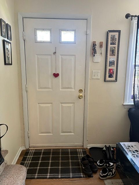 1st image of 42 Wickom Ave
