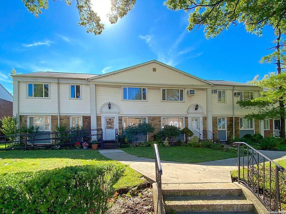 1st image of 13-12 Bell Boulevard #194