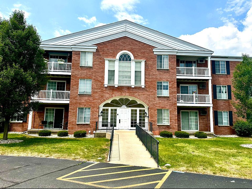 1st image of 2207 Porter St SW APT 107