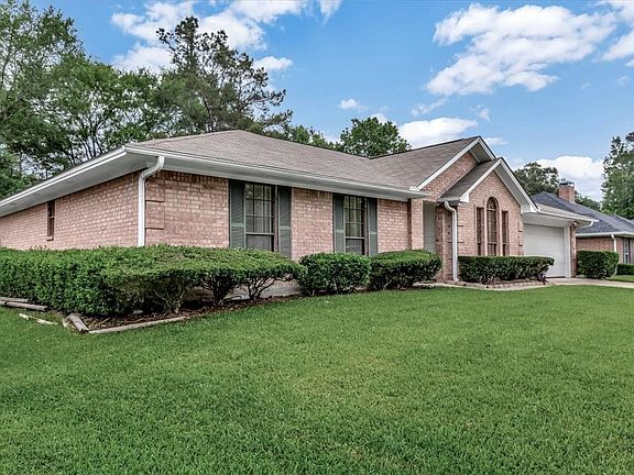 4th image of 306 Paint Brush Cir