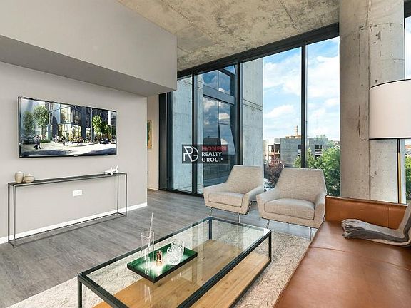 2nd image of 2733 W Belden Ave Unit 406