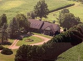 25982 Tom Lucas Rd, Holy Cross, IA 52053