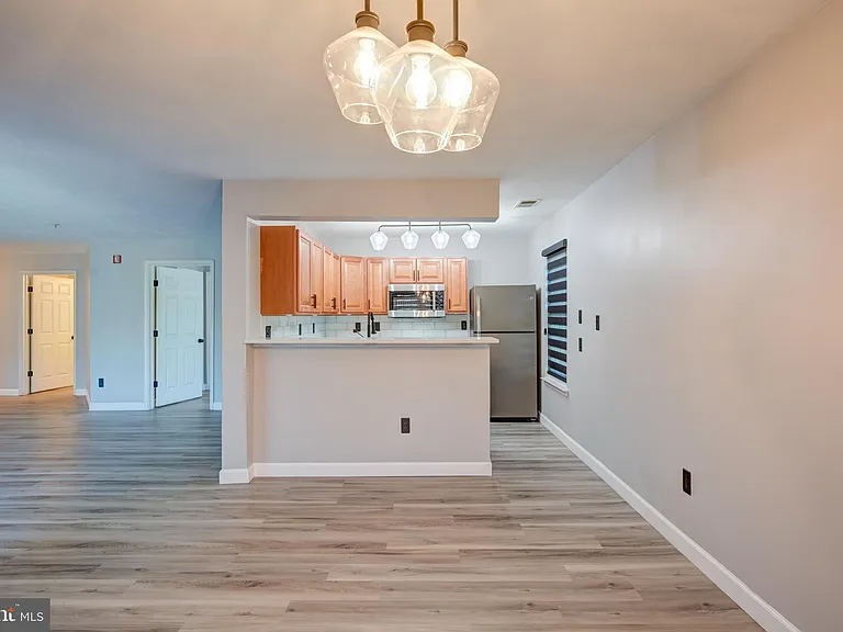 8905 Stone Creek Pl #102 — Photo 7