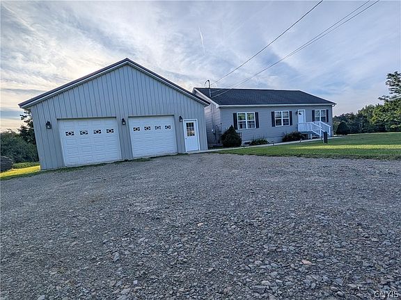 3rd image of 246 Southworth Rd