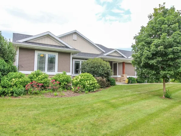 601 Wheatland Dr, Cambridge, WI 53523