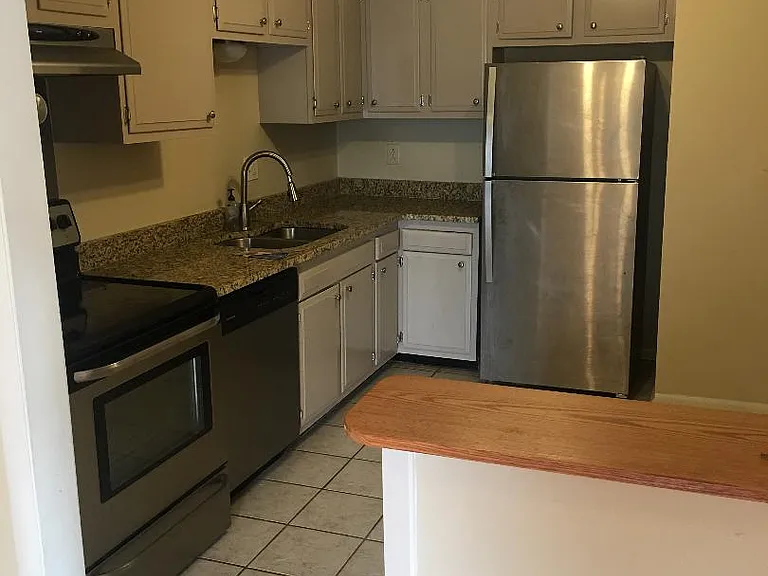 121 Acklen Park Dr #1 — Photo 4