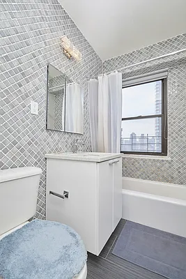 Rented by PocketBroker Inc | media 34