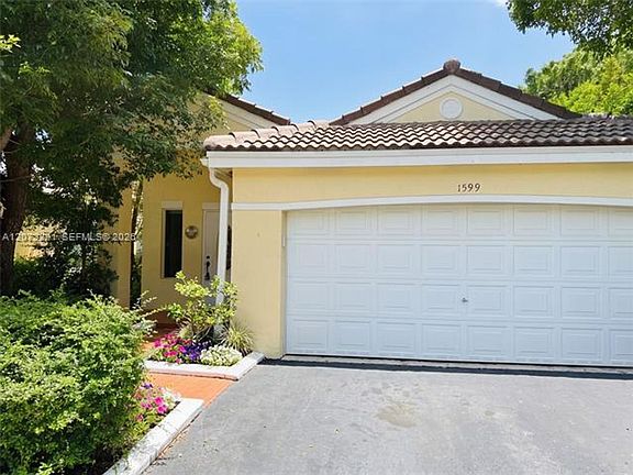 2nd image of 1599 Palermo Dr #1599